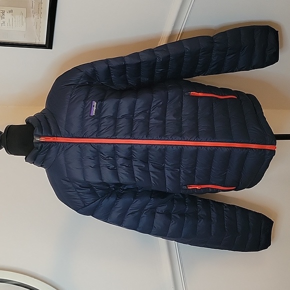 Patagonia Other - PATAGONIA Mens Puffer Size Large Navy/Red